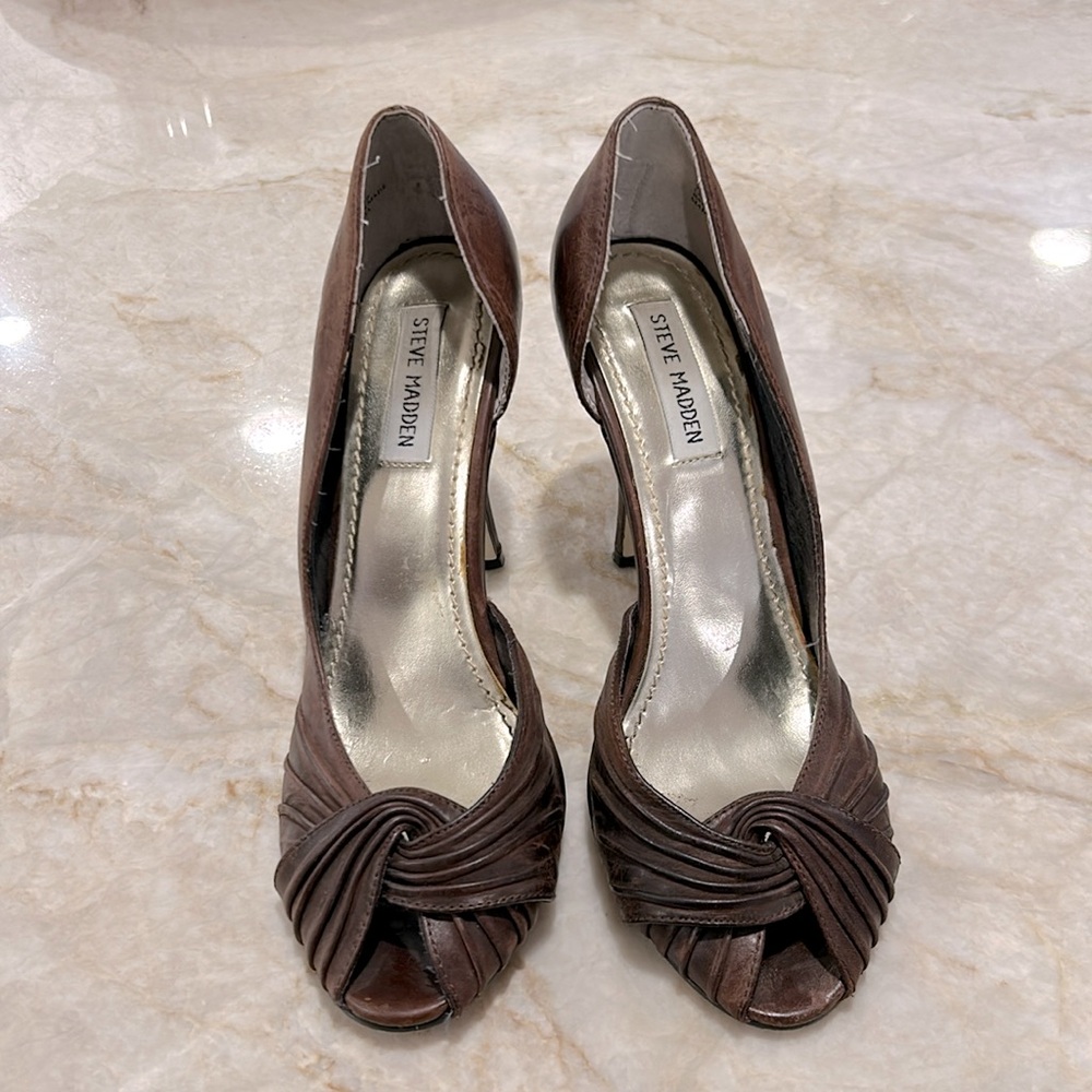 Steve Madden brown heels